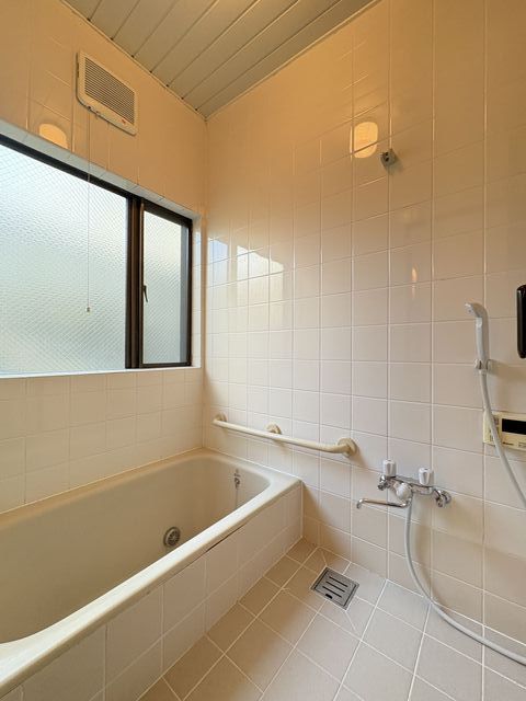 バス・シャワールーム　１階バス