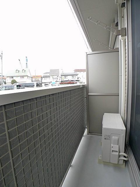 バルコニー　同タイプの参考写真になります。