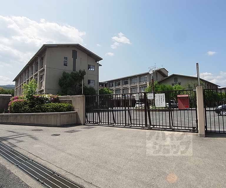 中学校　長岡第四中学校（中学校）まで1500m