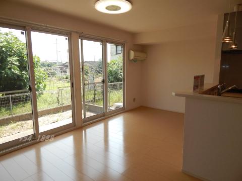 その他設備　リビングエアコン