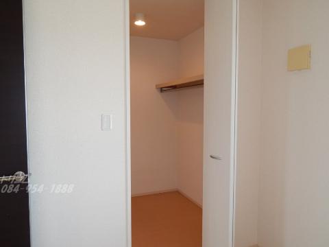 収納　ウォークインクローゼット