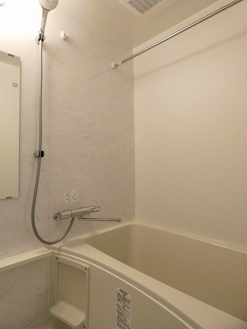 バス・シャワールーム　風呂