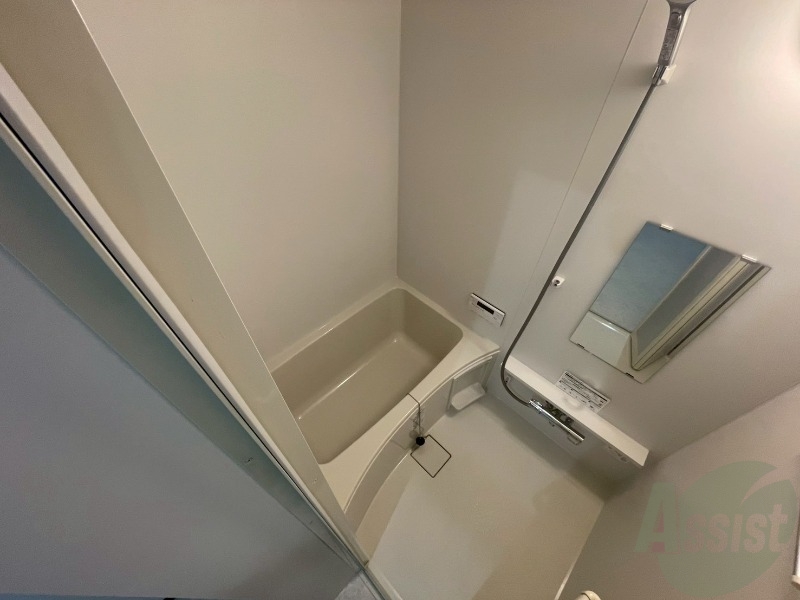 バス・シャワールーム　お風呂になります。一日の疲れを癒してくださいね。