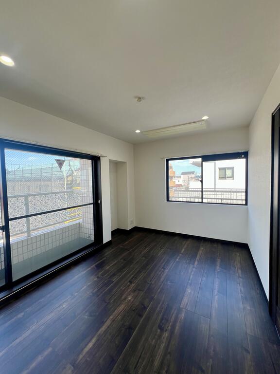 その他部屋・スペース　天カセエアコン仕様・2面採光（2025.10.02撮影）