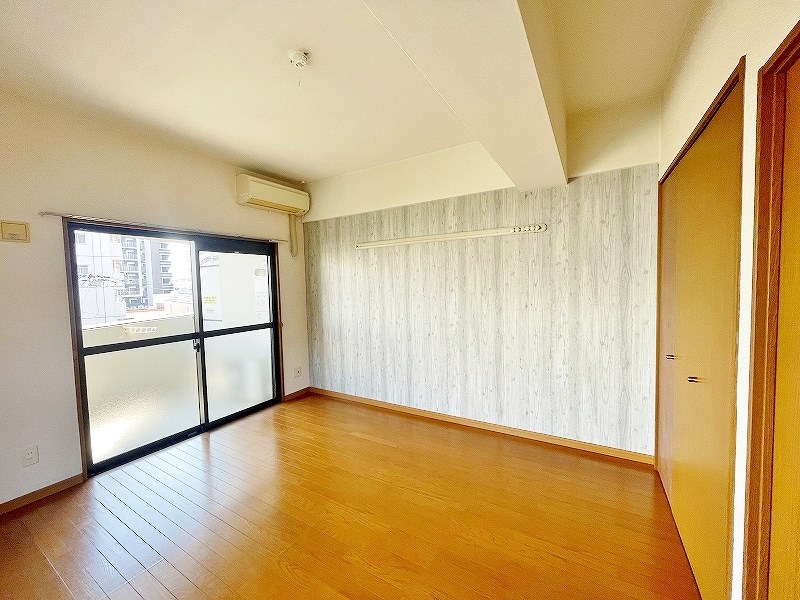 居室・リビング　★洋室8.5帖★(クロス現況優先)