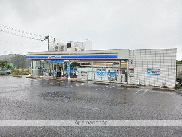 コンビニ　ローソン（コンビニ）まで678m