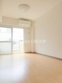 小田急線/南新宿駅 歩3分