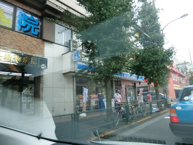 コンビニ　ローソン大田中央7丁目店（コンビニ）まで425m