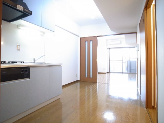 その他部屋・スペース　間仕切り戸を開けて大きな一部屋として使っても良いです。