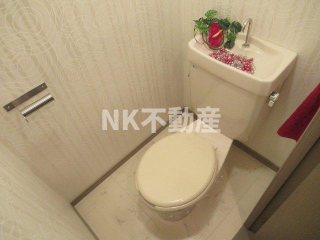トイレ　清潔感のあるトイレです