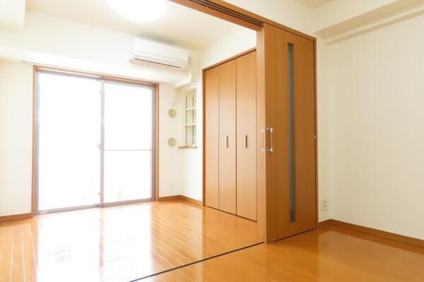 居室・リビング　別部屋　参考写真です