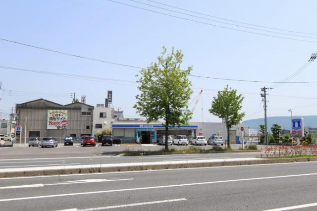 コンビニ　ローソン高松城東町二丁目店（コンビニ）まで410m
