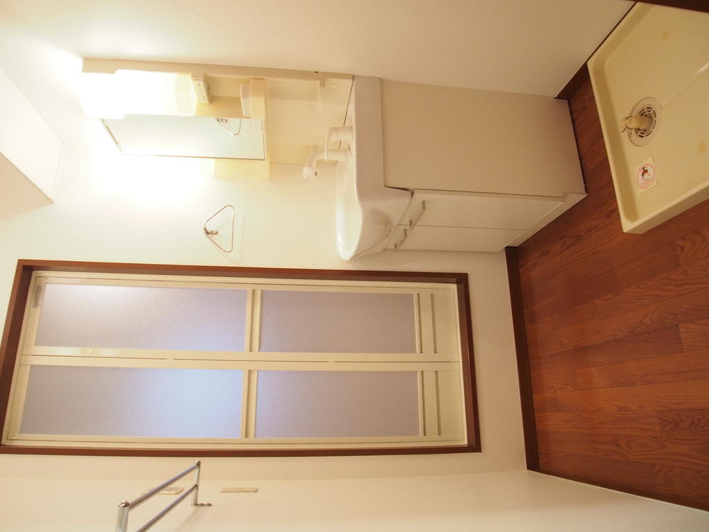 洗面設備　シャワー付洗面台完備の洗面所！！