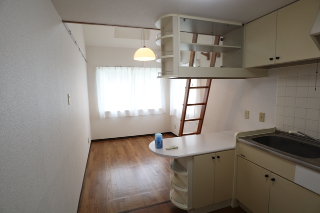 収納　参考写真（同物件別部屋）