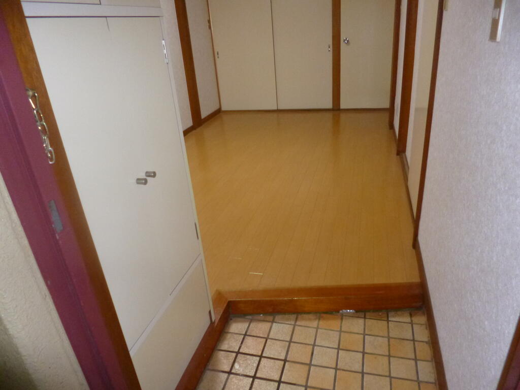 玄関　玄関内部