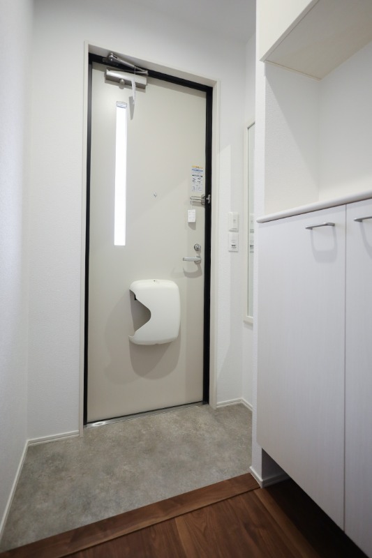 玄関　図面と現状に相違がある場合には現状を優先