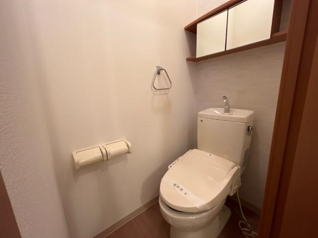 トイレ　トイレ