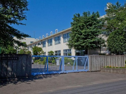 中学校　入間市立藤沢中学校（中学校）まで685m