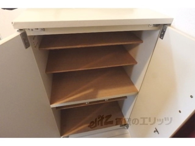収納　下駄箱