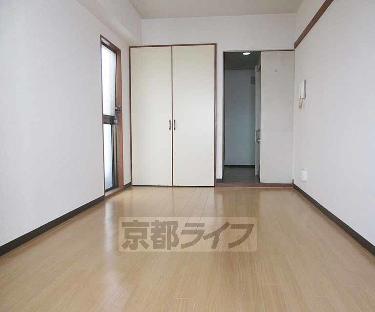 居室・リビング　広いお部屋！