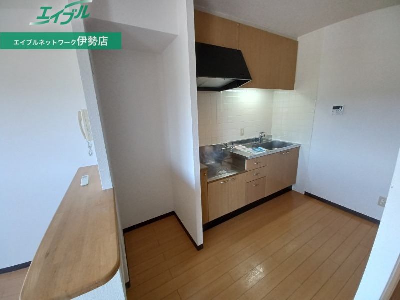 キッチン　同型参考写真