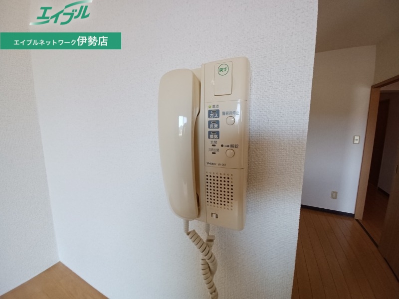 セキュリティ　同型参考写真