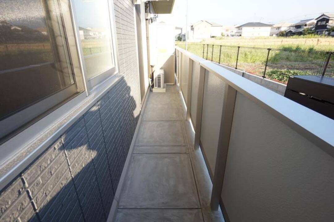 バルコニー　バルコニー