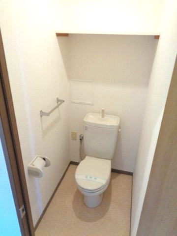 トイレ　※別号室の参考写真です(現況優先・仕様違いの場合あり)