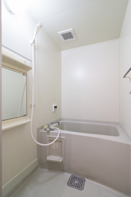 バス・シャワールーム　図面と現状に相違がある場合には現状を優先