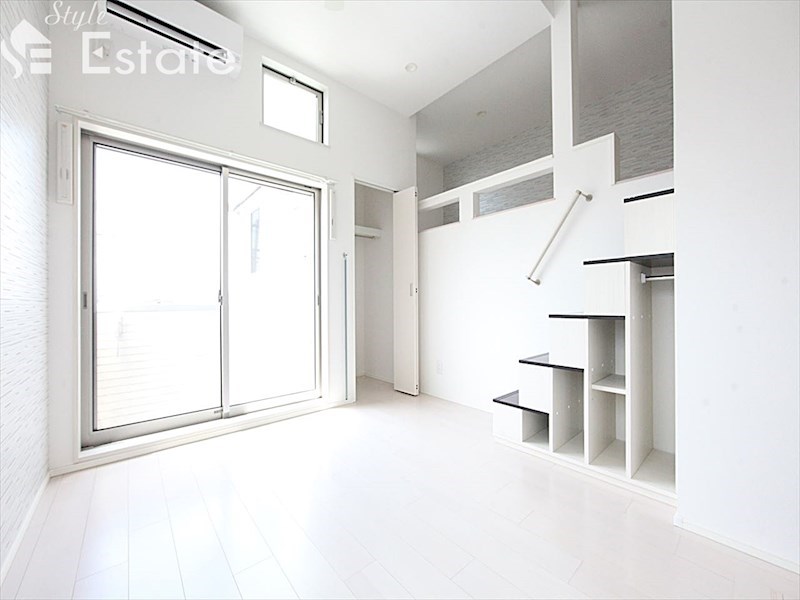 居室・リビング　内装