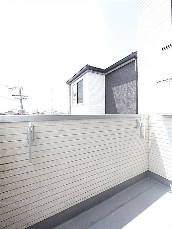 バルコニー　バルコニー