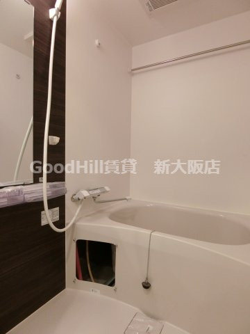 バス・シャワールーム　セレニテ西中島アリア壱番館