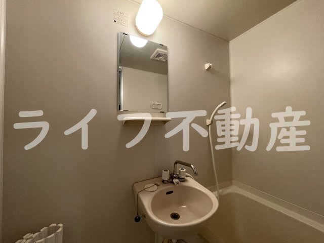 洗面設備　洗面所です