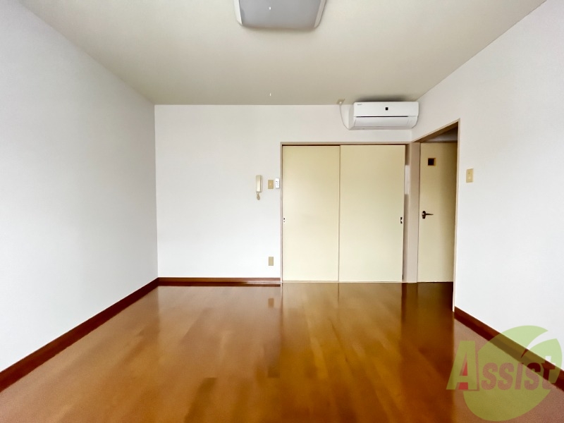 その他部屋・スペース　お部屋は暖かい陽射しが差し込むので、リラックスできます。