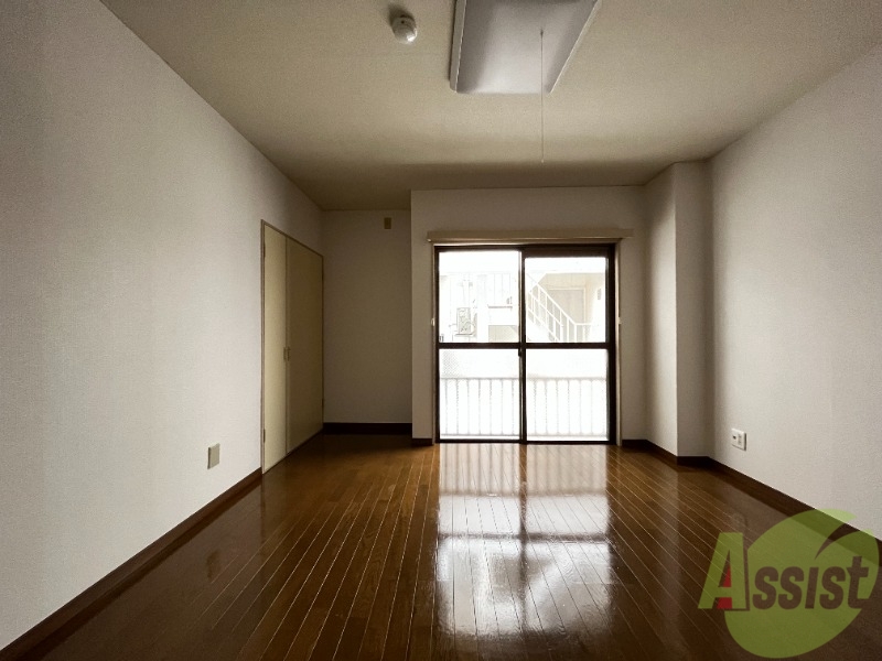 居室・リビング　日当たりが良く、広々としてるため快適に過ごせそうです。