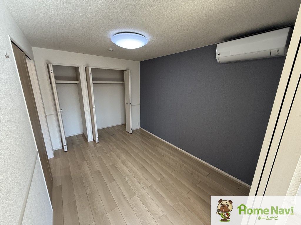 収納　荷物もすっきり片付きます。エアコン付です。