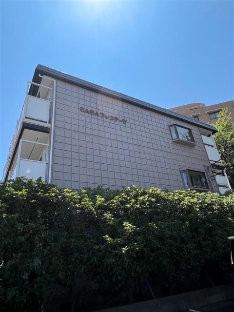 建物外観　駐輪場