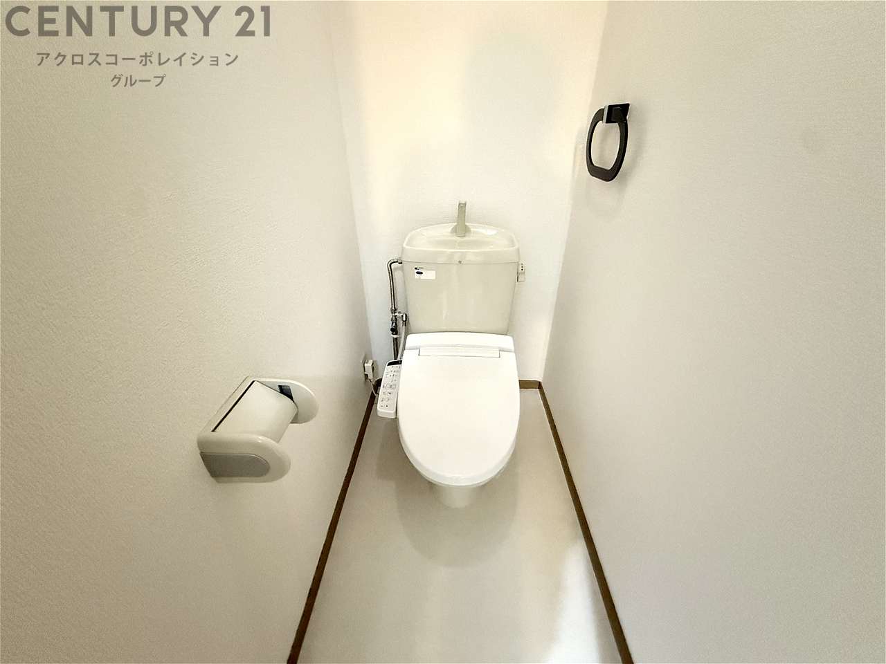 トイレ　温水洗浄便座付きでおすすめ！