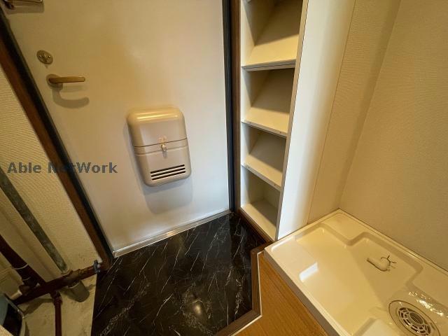 玄関　※同物件別部屋