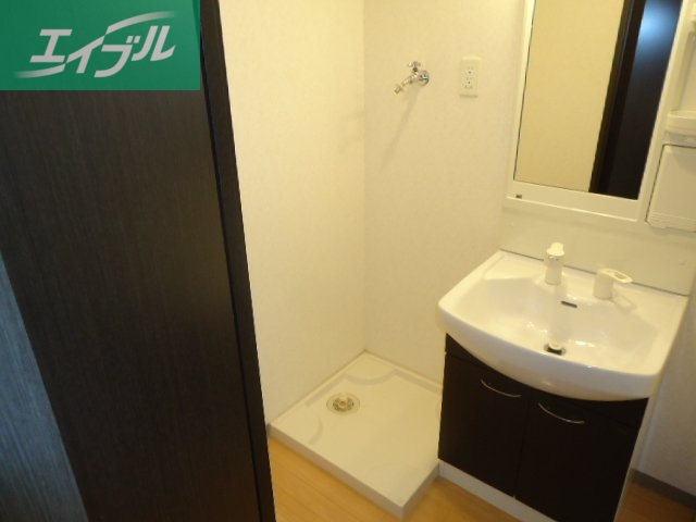 洗面設備　洗濯機置場