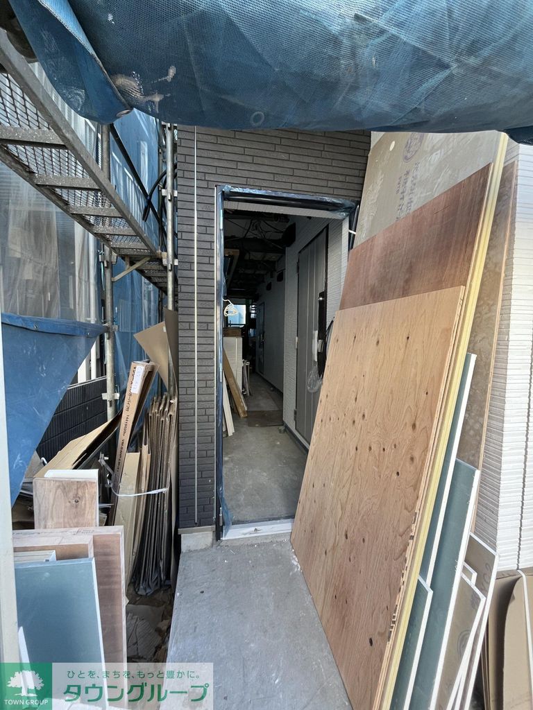 エントランス　バルコニー