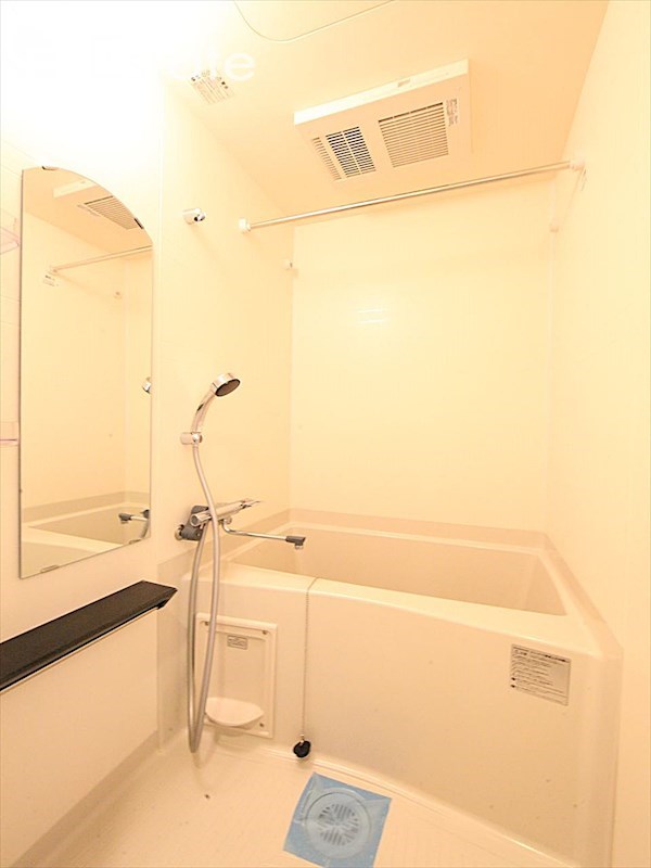 バス・シャワールーム　バスルーム