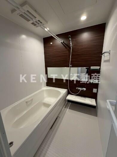 バス・シャワールーム　ゆったり過ごせるお風呂です