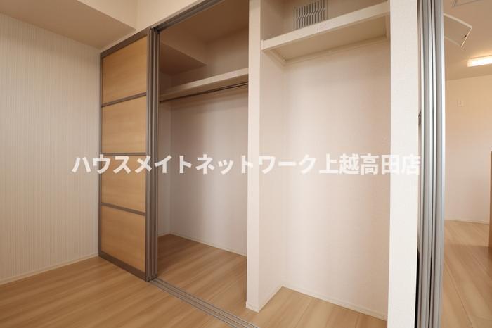 収納　クローゼット（参考同型301号室室内写真）