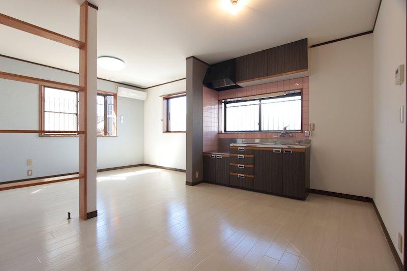 建物外観　LDK12帖★エアコン完備★