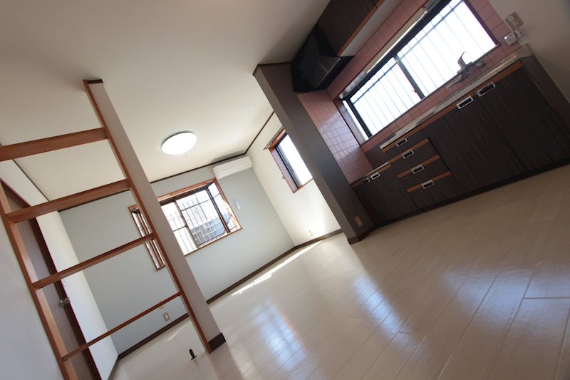 建物外観　リノベーション２ＬＤＫのお部屋★