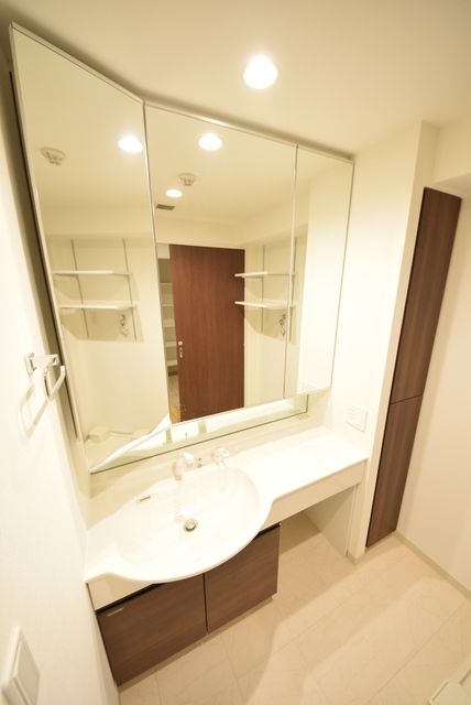 洗面設備　※別号室参考写真です