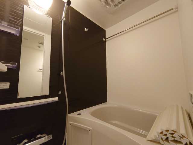 バス・シャワールーム　別部屋参考写真