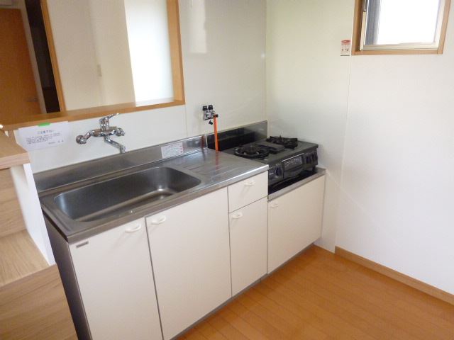 キッチン　調理スペース有り、対面キッチンです