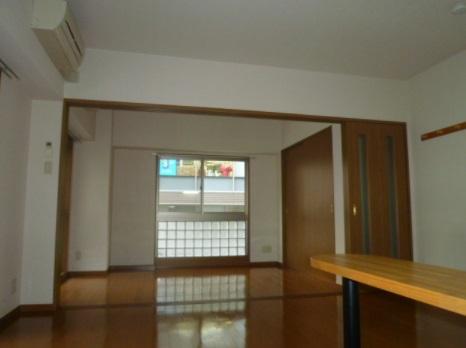 居室・リビング　コーシン四ツ橋　リビング・ダイニングスペース